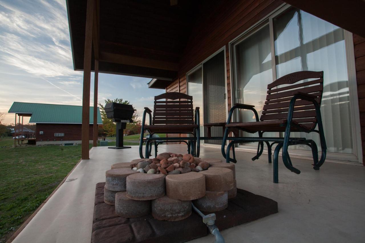 Hotel Serenity Springs - Michigan City Springfield Exteriér fotografie